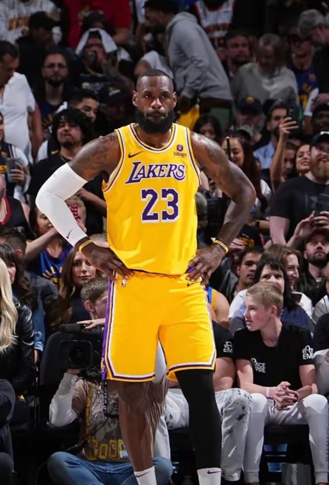 湖人不断突破！，Ming连续十场比赛得分超过晋级下一阶段赛场气氛高涨的简单介绍