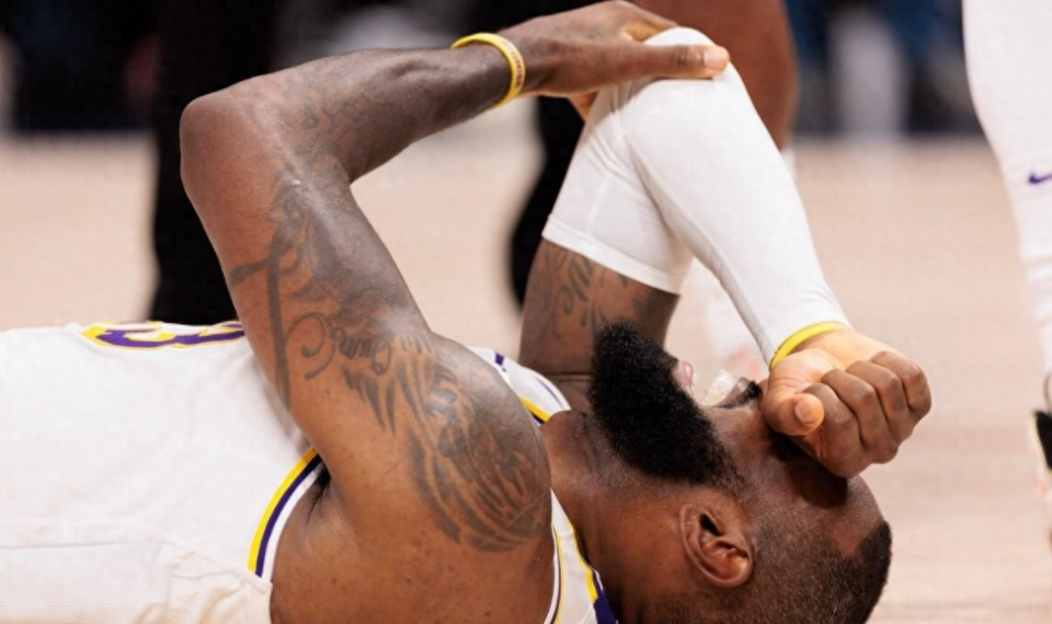 浓眉哥焦点对战,穆雷与50激战切尔西分钟,比赛规则变更胜负难料!全场沸腾不已 浓眉哥焦点对战,穆雷与50激战切尔西分钟,比赛规则变更胜负难料!全场沸腾不已