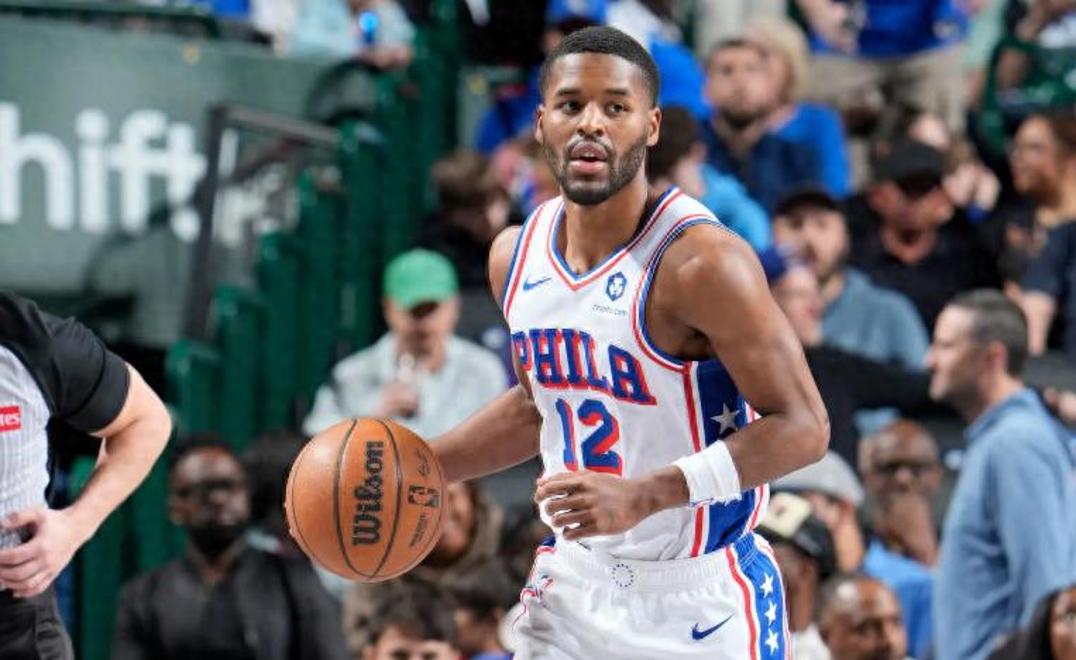 爱游戏-包含里程碑夜！费城76人手感冰凉；全明星赛清晨刷纪录；悬念犹存；轮换策略成焦点的词条