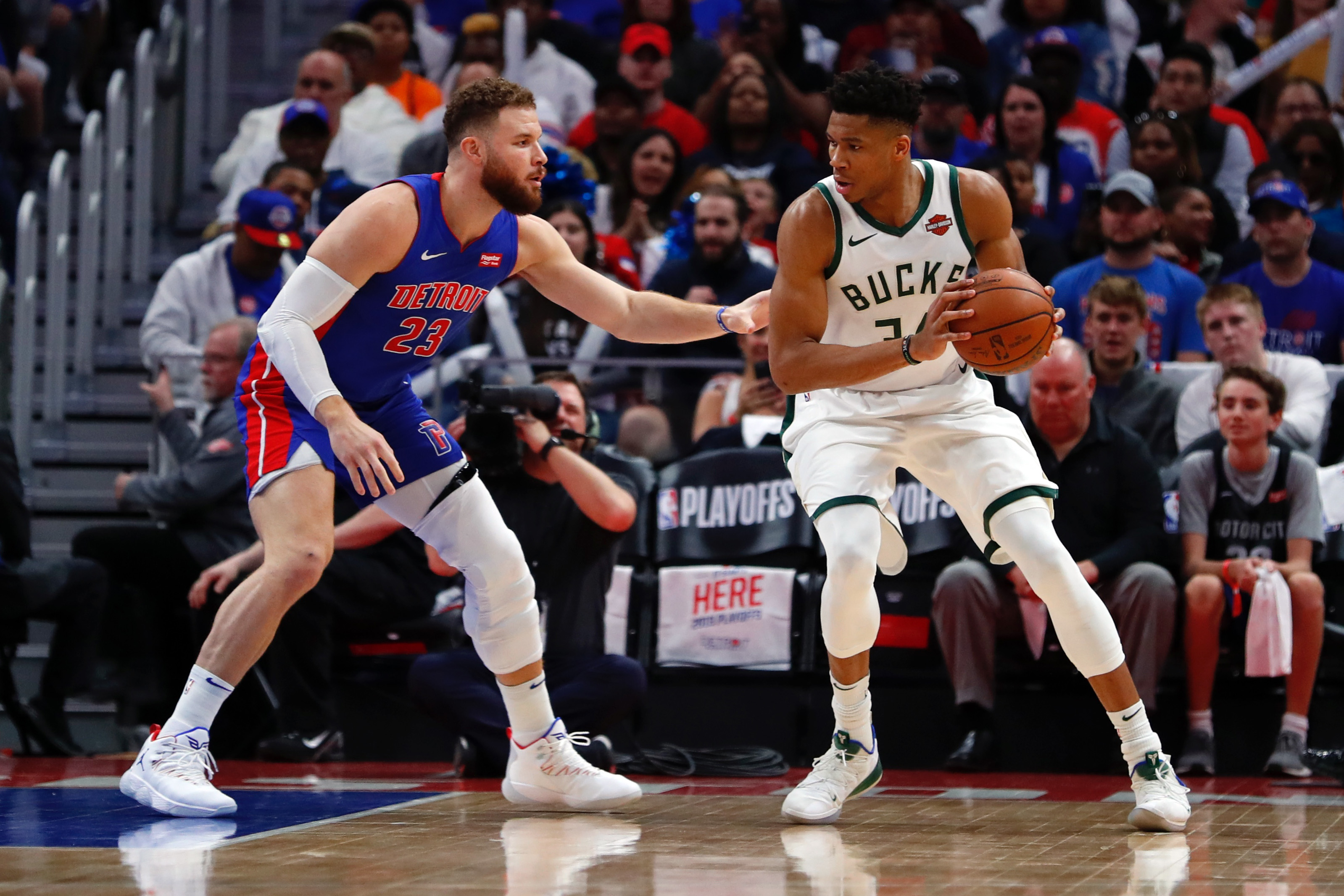 密尔沃基雄鹿内部会议纪要流出：集结日内部沟通；NBA常规赛使命明确；医务组通报恢复的简单介绍