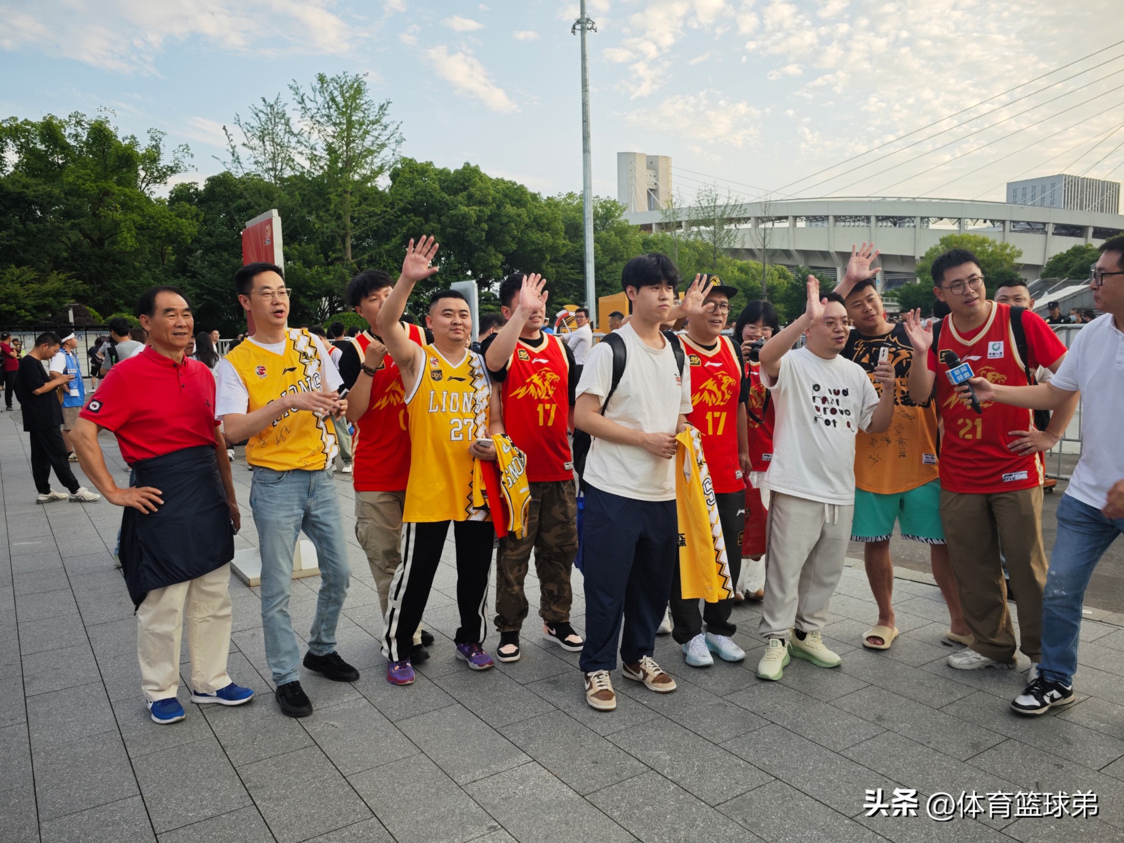 爱游戏APP下载-赛前广厦男篮调整名单以备欧超杯；更衣室发声环节打磨；悬念犹存；高层口径保持一致的简单介绍