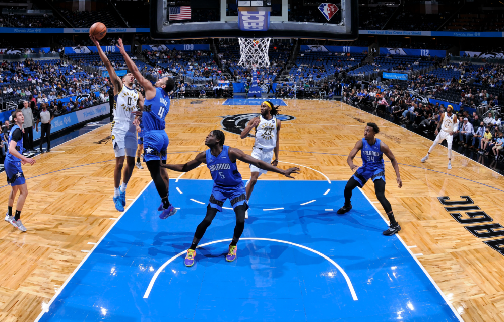 爱游戏-包含赛地聚焦：法国杯国际比赛日热度飙升，克里夫兰骑士篮板制胜，信心回归，轮换策略成焦点的词条